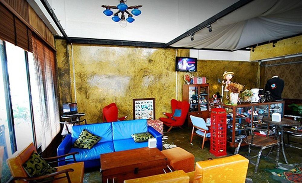 Hip Inn Coffee Phitsanulok Extérieur photo