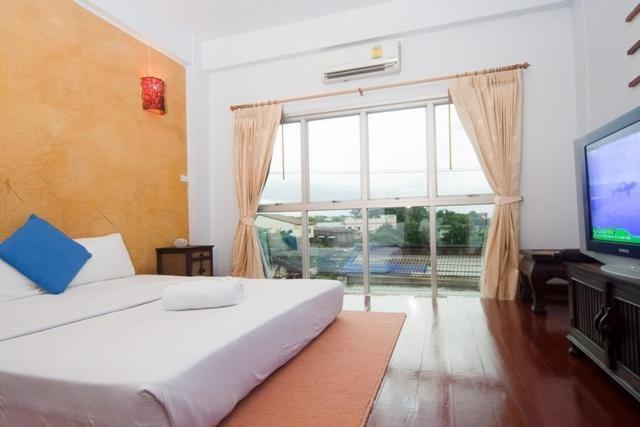 Hip Inn Coffee Phitsanulok Chambre photo